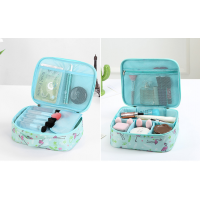 Косметичка "Cool idea" с отделениями и карманами 