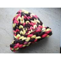 Шапка из шерсти мериноса хельсинки крупная вязка трехцветная желтый коричневый розовый