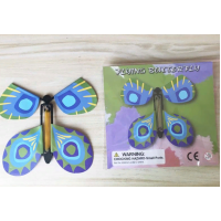 Літаючий метелик сюрприз в листівку дитяча іграшка метелик в листівку