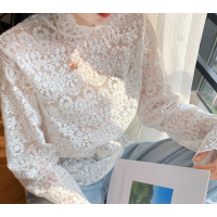 Кофта с кружевами прозрачная стиль 2020