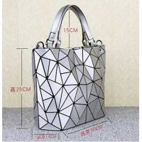 Жіноча сумка велика в корейському стилі з геометричним малюнком 30х25