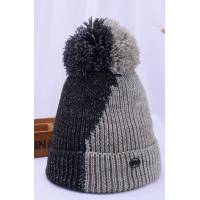 Двухцветная вязаная шапка в корейском стиле