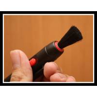 Карандаш для чистки объективов Lens Pen