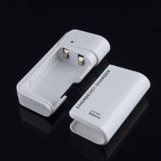 USB зарядное устройство телефона от 2 АА батарей